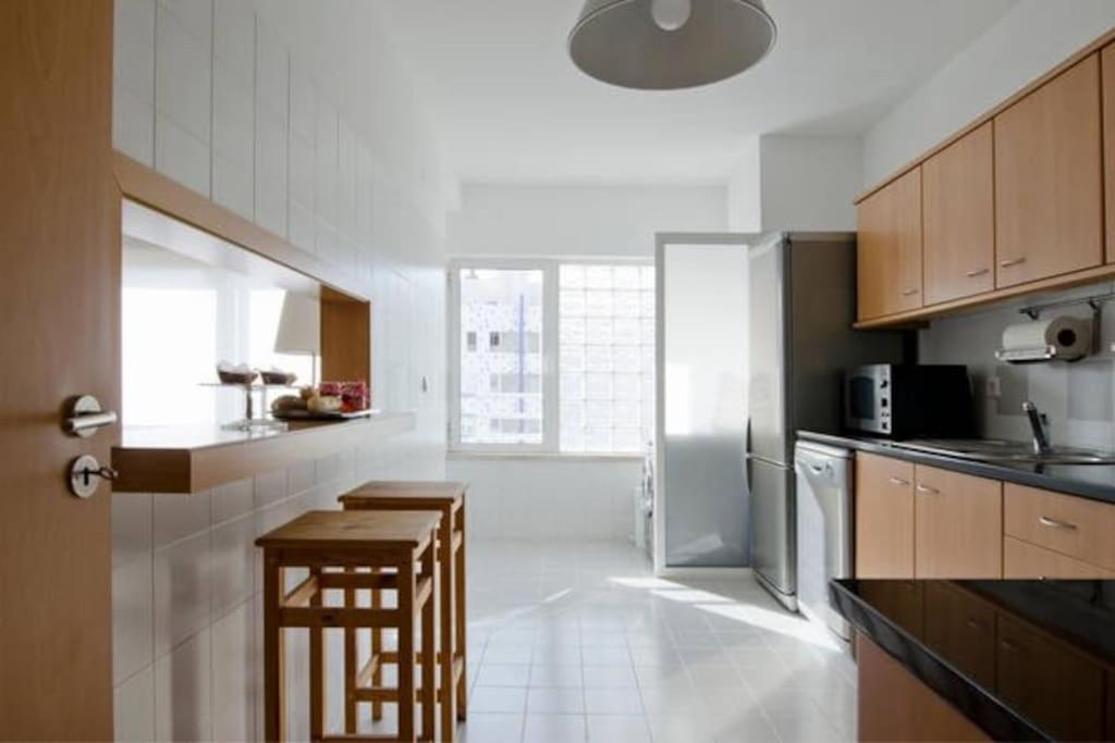 New Office - Free Wifi & Parking - Self Check-in - Daikin Airco * Lisbon